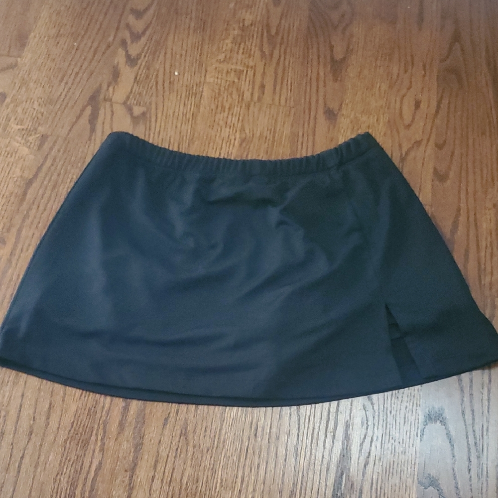 Sporty Black Skort